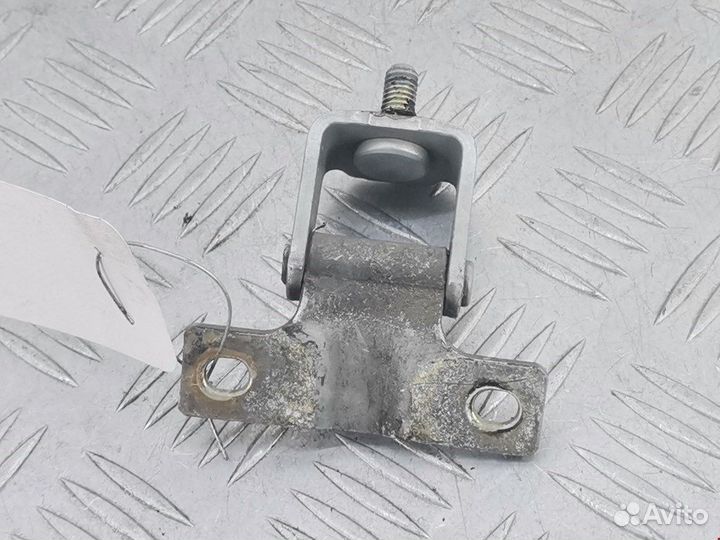 Петля для Mitsubishi Colt 6