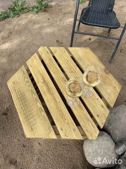 Садовый стол