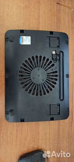 Охлаждающая подставка для ноутбука Deepcool wind