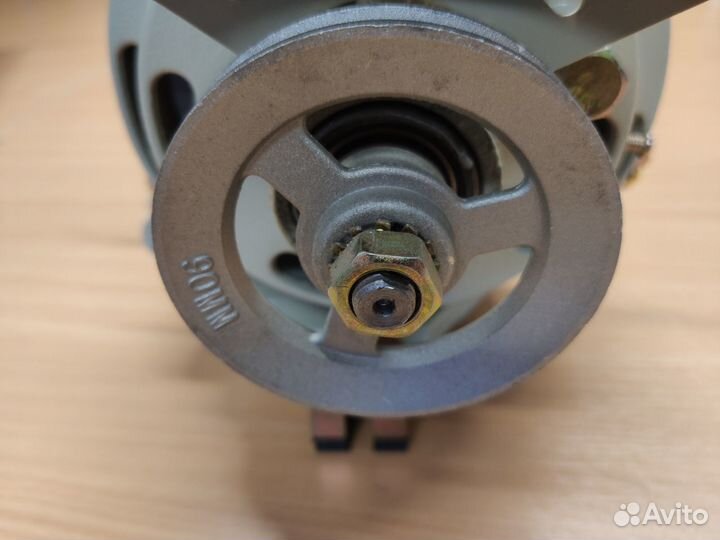 Двигатель для швейной машины 220В новый
