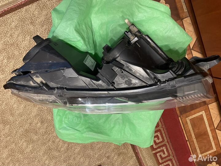 Фара Рено Логан 2