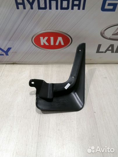Брызговик передний Kia RIO 2 Лев