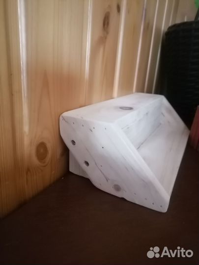 Подставка под цветы дерево