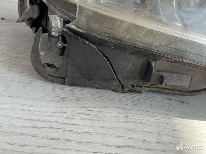 Lexus Lx 570 Фара правая