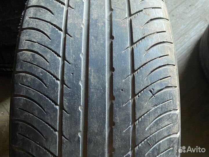 Kumho Ecsta SPT KU31 235/45 R17 97W