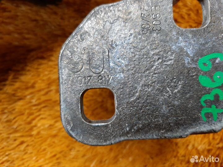 Петля двери левая Bmw 7-Series E66/65 N62B48B 2005