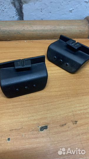 Кнопка правого кармана Suzuki SkyWave 400 ck43