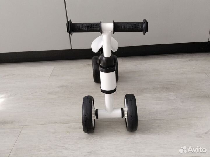 Беговел для малышей от 1 года