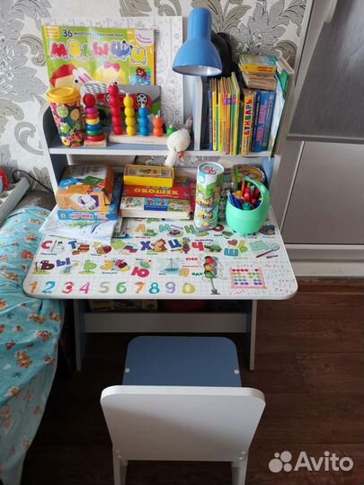 Детская растущая парта со стулом