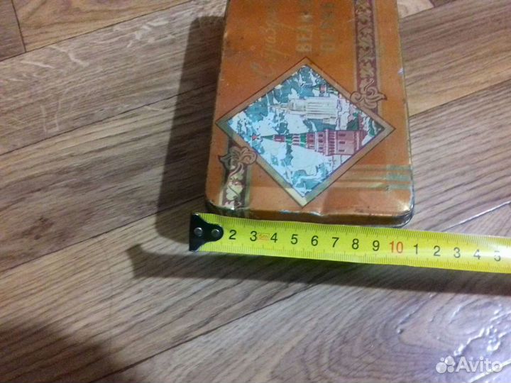 Жестяная коробка СССР