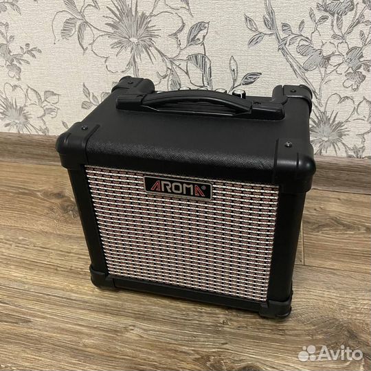 Комбоусилитель Aroma AG-10