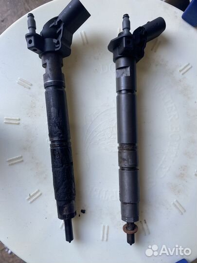 Форсунка для дизельного мотора Audi Q7 4l 2012