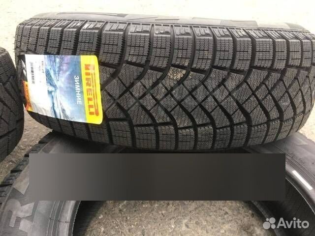 Pirelli Ice Zero FR 245/45 R19 102H