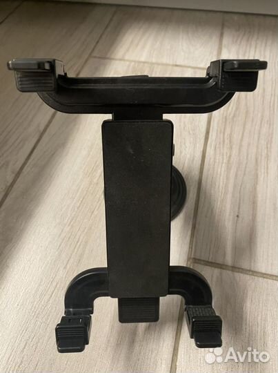 Крепление для планшета в авто