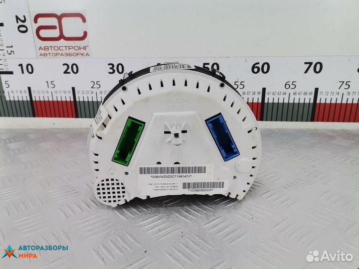 Щиток приборов (приборная панель) Volkswagen