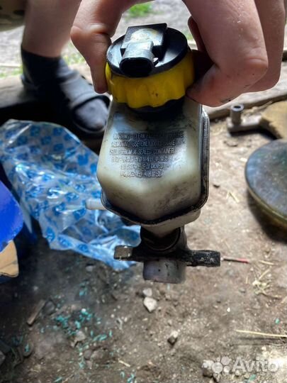 Главный тормозной цилиндр lanos