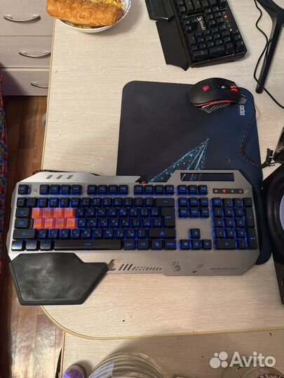 Игровая клавиатура bloody