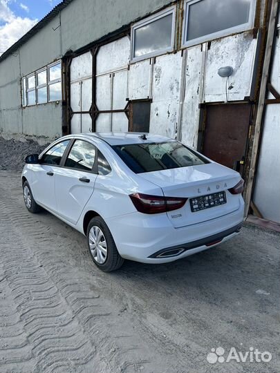 LADA Vesta 1.6 МТ, 2024, 2 400 км