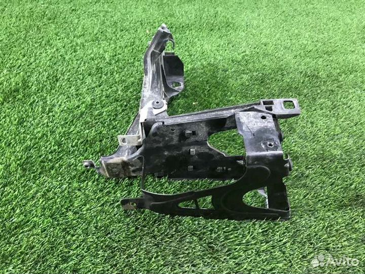 Кронштейн фары передний правый Bmw 5 F10 N52B25