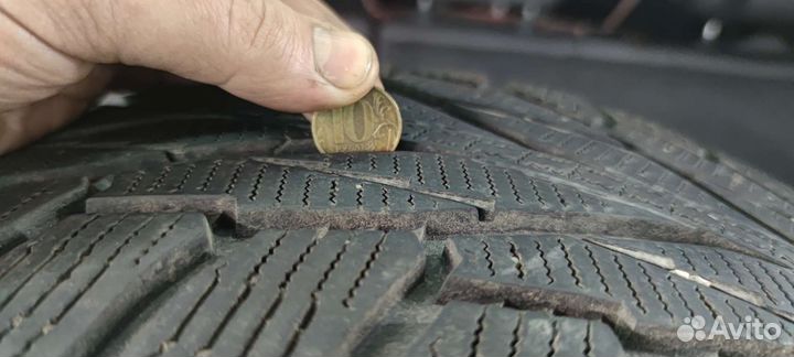 Nokian Tyres Hakkapeliitta R2 SUV 255/55 R19