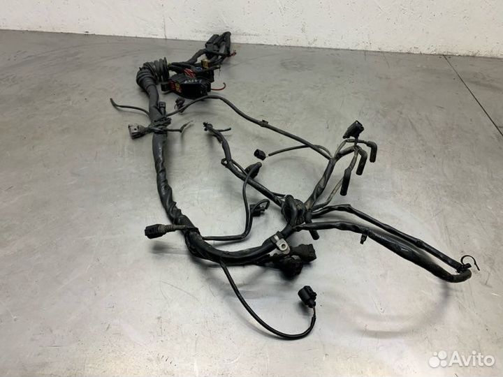 Электропроводка (моторная коса) Audi A4 универсал