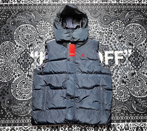 Рефлективный жилет Jordan x Supreme