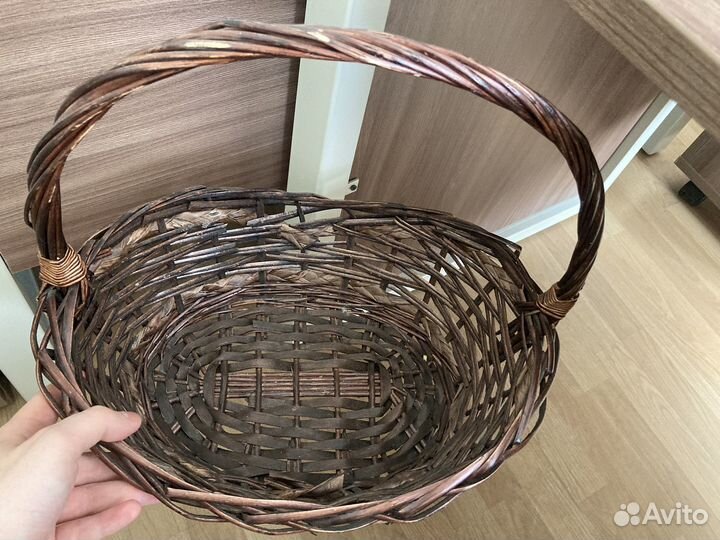 Корзина плетеная 30 см на 8 марта