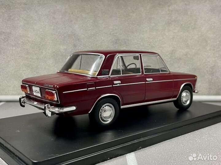 Модель LADA 1500 2103 1:24 Whitebox