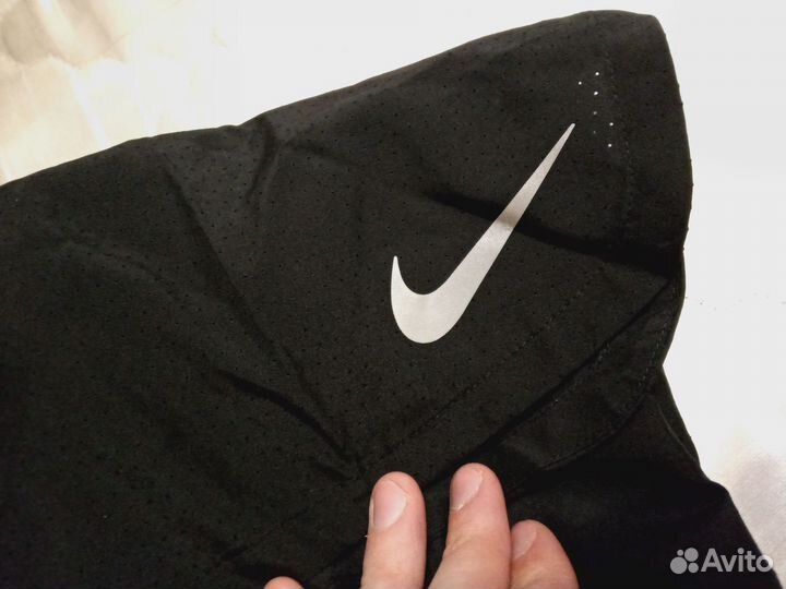 Беговые трусы Nike