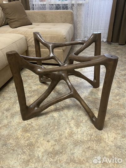 Журнальный столик