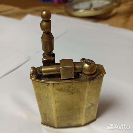 Зажигалка бензиновая