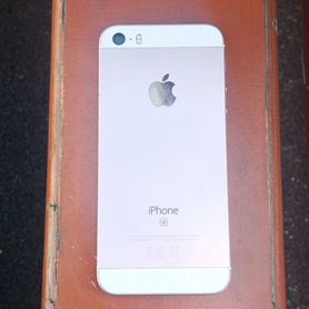 iPhone SE, 32 гб