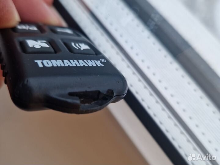 Брелок Tomahawk