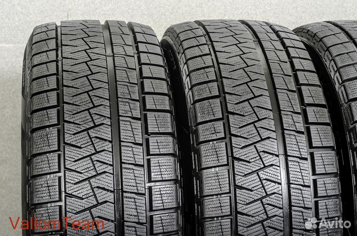 Pirelli Ice Asimmetrico Plus 225/55 R17 97Q