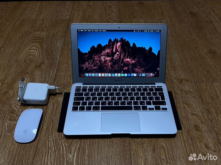 Apple MacBook Air 11 2011