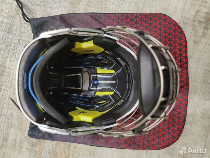 Хоккейный шлем bauer re-akt 200