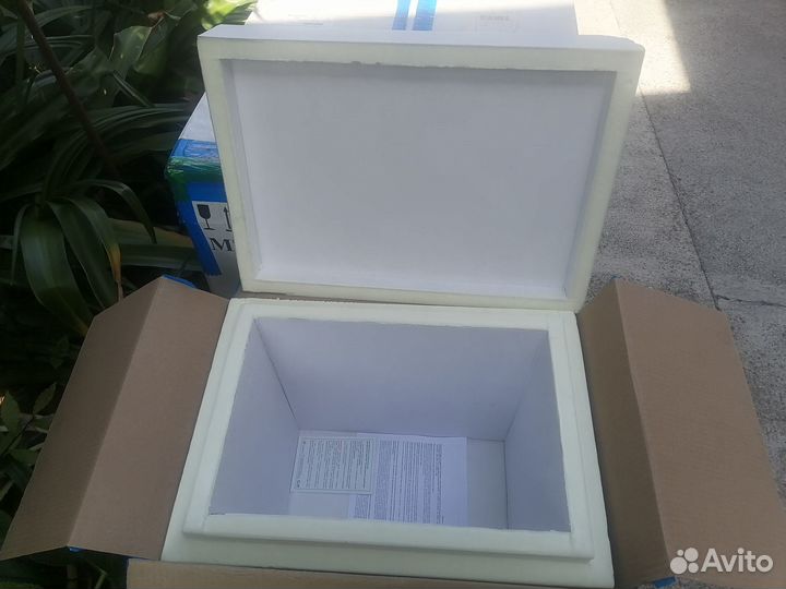 Холодильник термоконтейнер