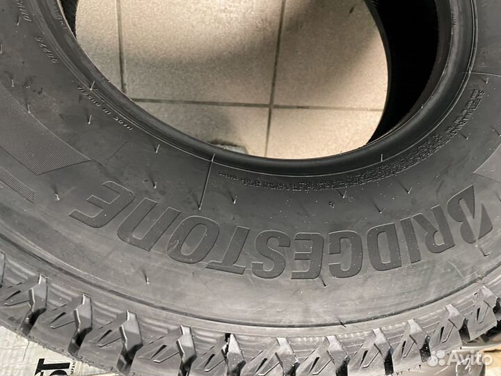 Bridgestone Blizzak DM-V3 245/75 R16 111R