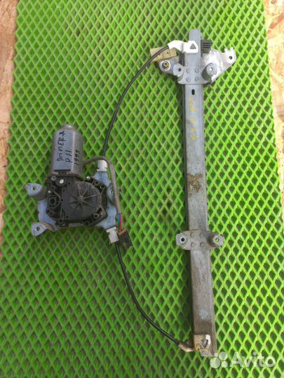 Стеклоподъёмник передний левый Nissan Primera P11