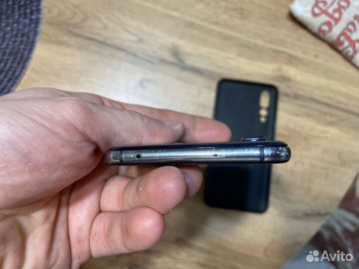 HUAWEI P20 Pro, 6/128 ГБ