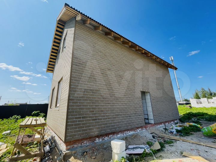 Дом 93,5 м² на участке 8,3 сот.