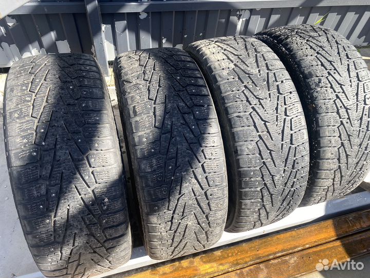 Nokian Tyres Hakkapeliitta 7 SUV 235/60 R17 106T