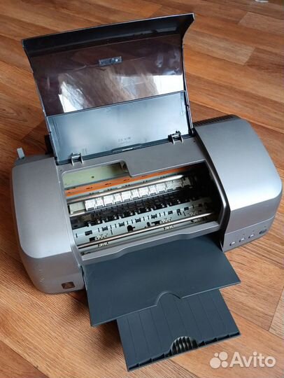 Цветной струйный принтер Epson stylus photo 900