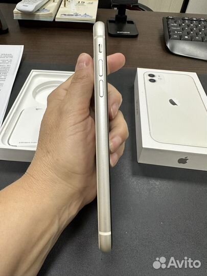 Телефон iPhone 11 бу