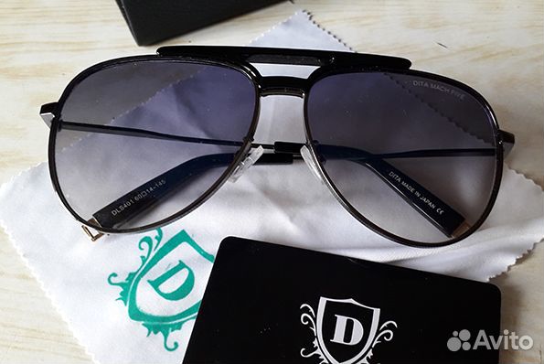Стильные солнцезащитные очки dita mach five