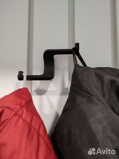 Крючок мебельный двухрожковый