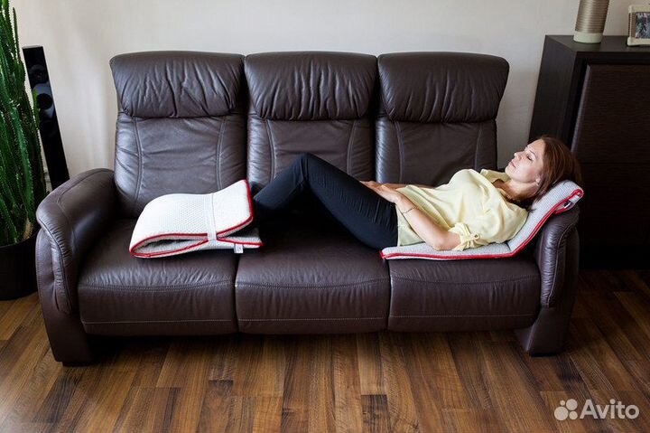 Шерстяная накидка с серебряной нитью