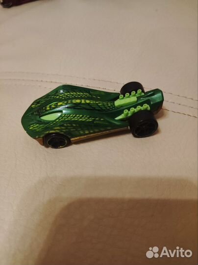 Hot wheels машинки