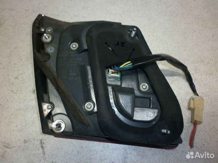 Фонарь крышки багажника LS460 LS600 (2006-2010)