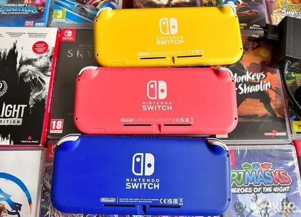 Nintendo Switch Lite + 350 игр